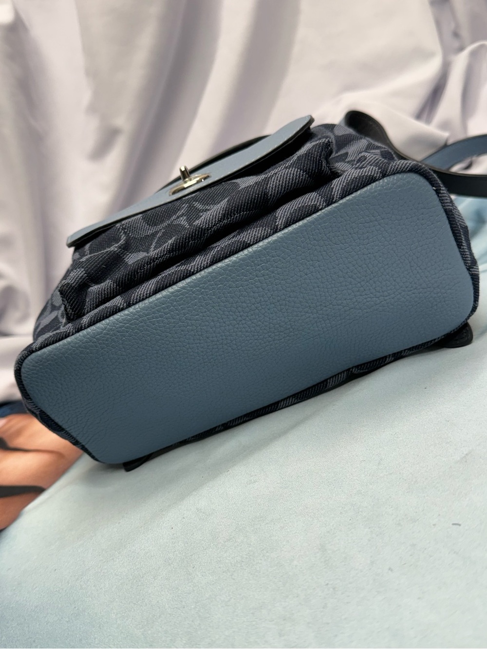 (new+tag) Coach Mini Backpack Denim Leather Light Blue /Navy Signature Monogram - Picture 15 of 15